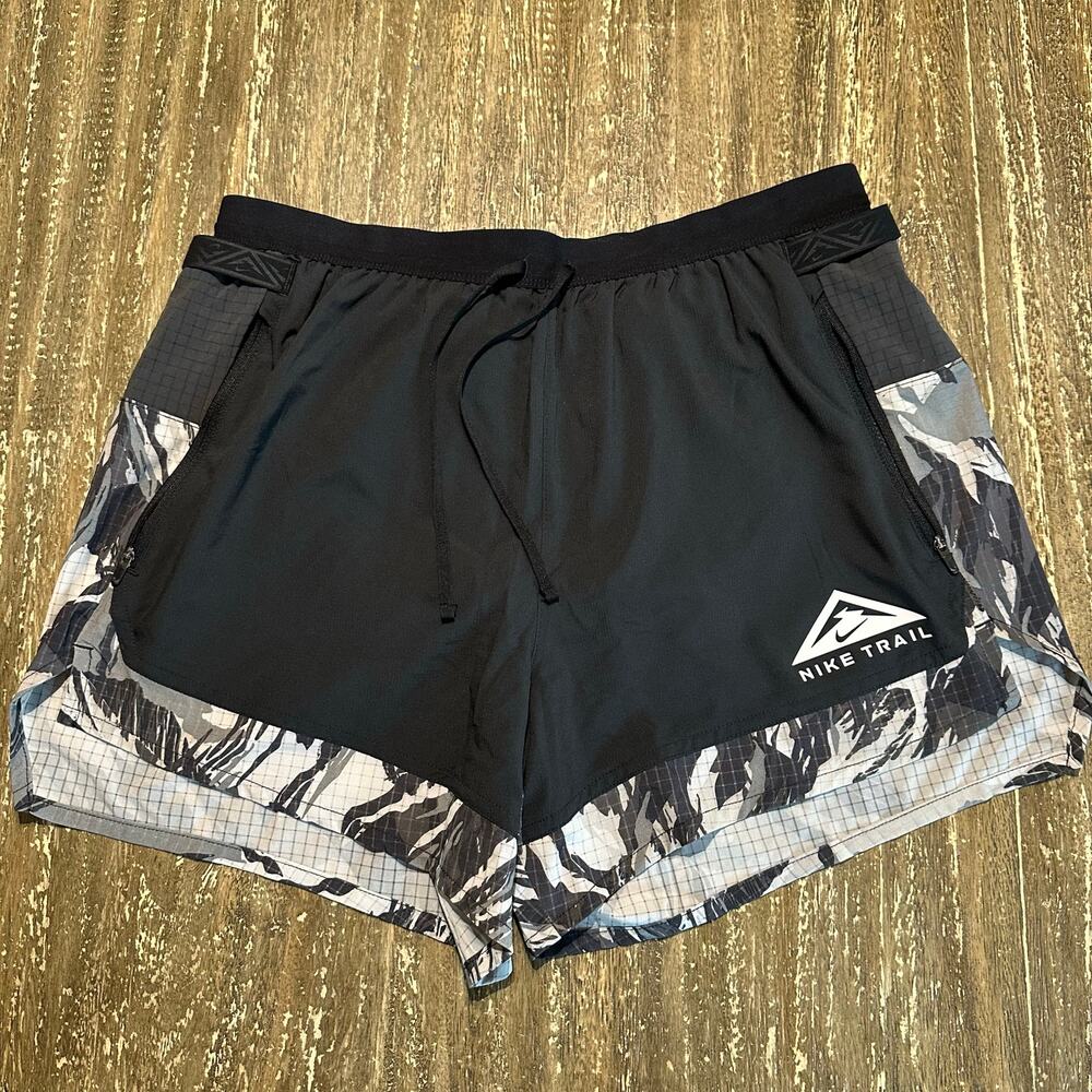 Nike Trail Dri-Fit Performance Outdoor Running Shorts 5” Lined Black Men Size L